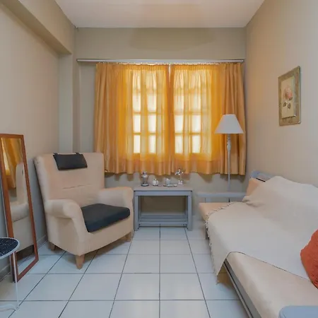 Effie's Apartament Laganas