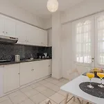 Apartament Effie's